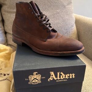 Alden NWT tobacco lace up boot - made in USA